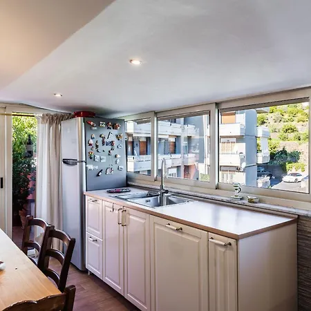 Apartment Golden Park With Terrace By Wonderful Italy *